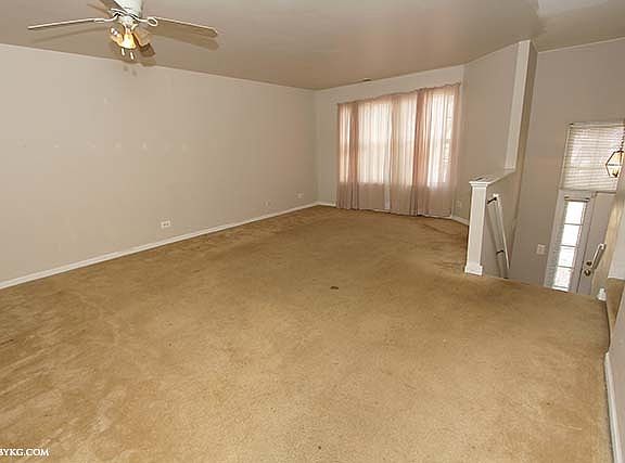 4th image of 993 S Darla Ct