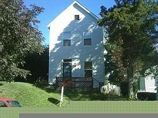869 Elias Ave photo 1