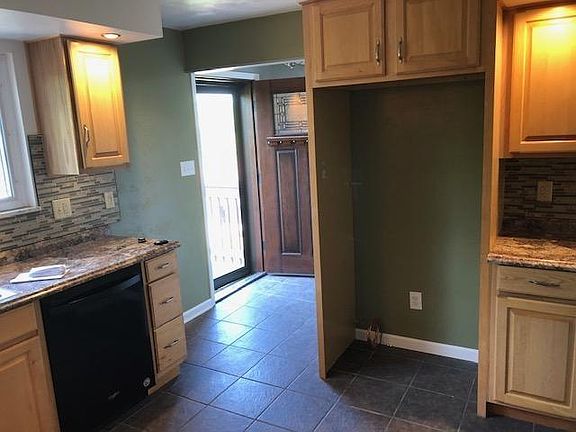 4th image of 103 Stella Dr