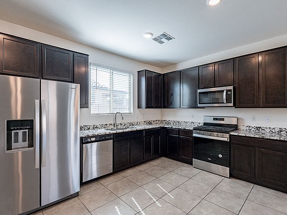 5th image of 908 W Calle Sucre