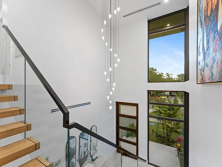 220 S Swinton Ave — Photo 57