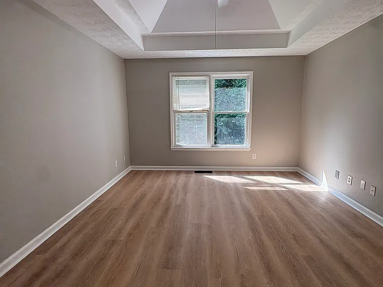 2700 Fort Daniels Dr — Photo 35