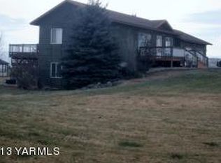 160 Wenas View Dr, Selah, WA 98942