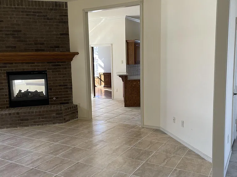 2508 NW 151st St — Photo 11