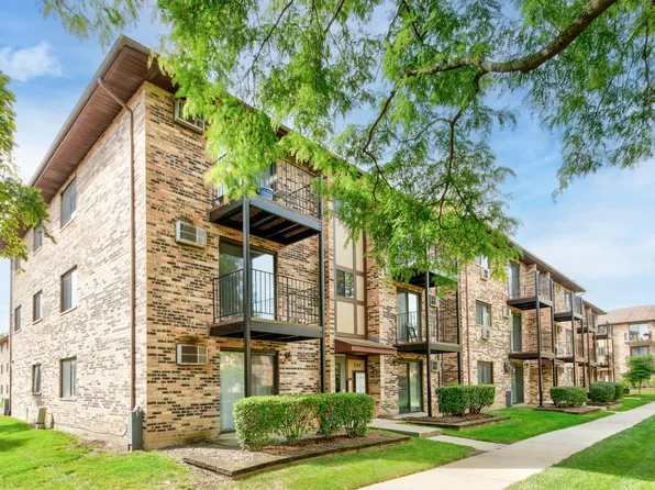 244 Klein Creek Ct APT 3, Carol Stream, IL 60188