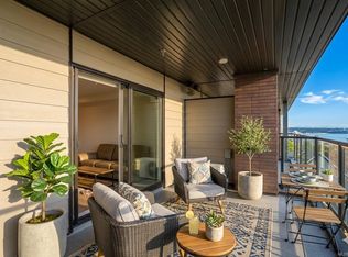 45 Haliburton St #305, Nanaimo, BC V9R4V6