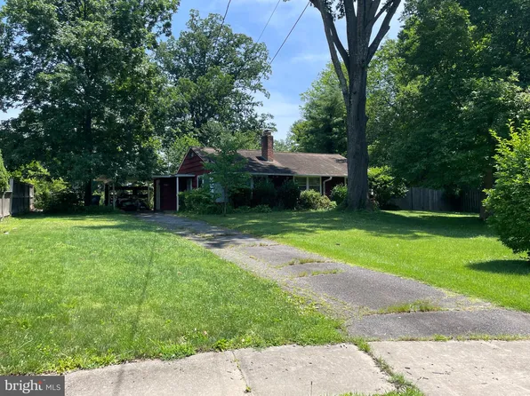 7101 Alger Rd, Falls Church, VA 22042