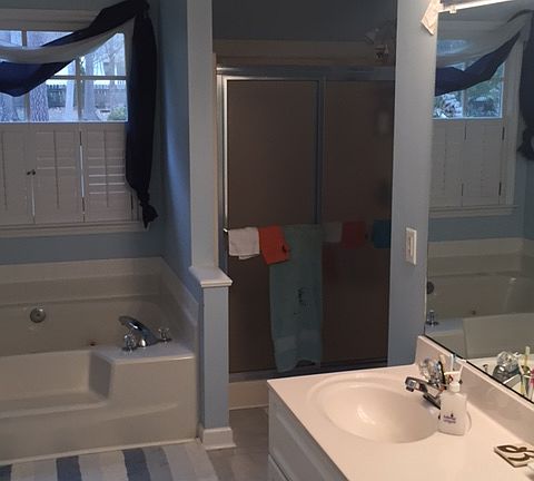 Master bath with jetted tub