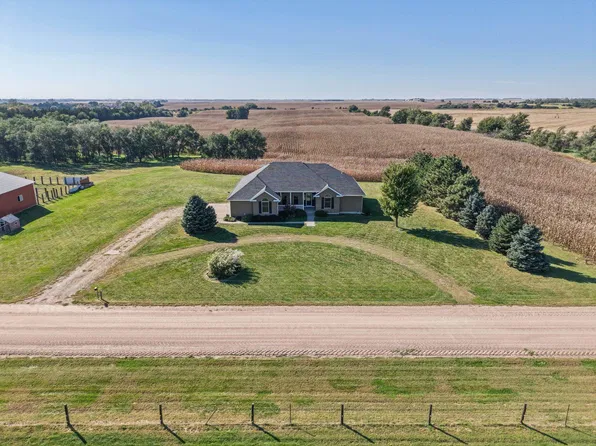 3260 S Reprisal Ave, Juniata, NE 68955