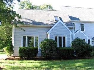2 Whittier Ln, North Easton, MA 02356