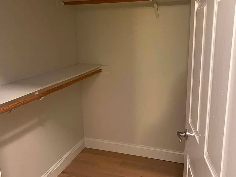 1076 S Orange Grove Ave #1 — Photo 15