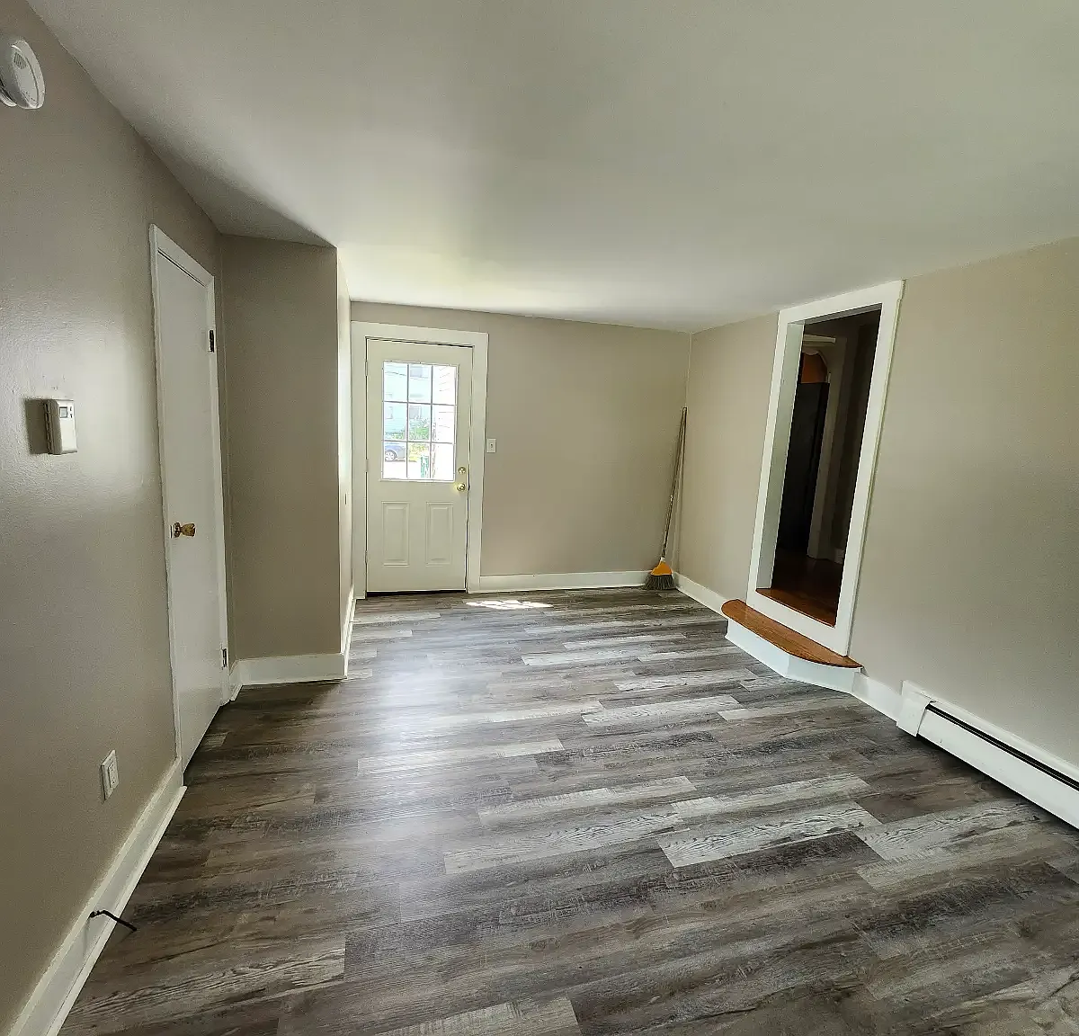 2 bed, 400 sqft, $1,500 — Photo 4