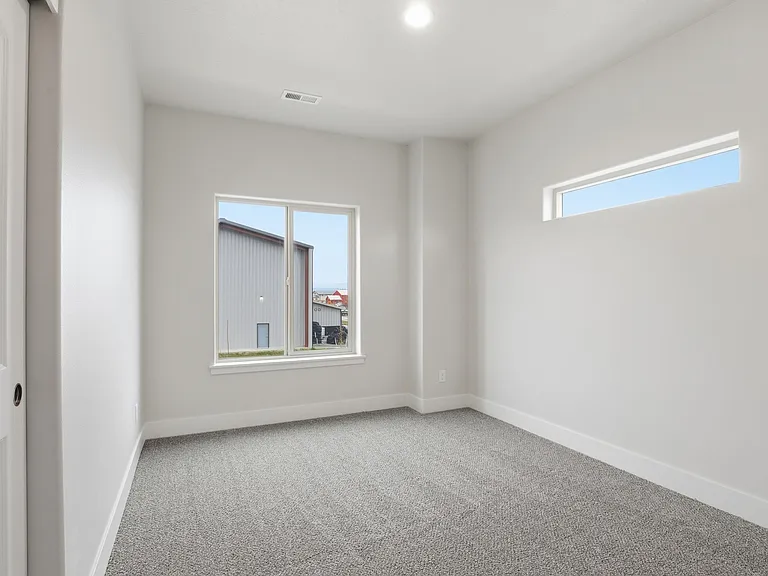 661 N Creative Way — Photo 10