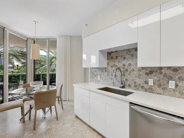3100 N Ocean Dr #406 — Photo 9