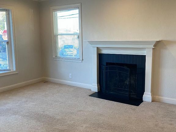 3rd image of 47 E 20th Ave