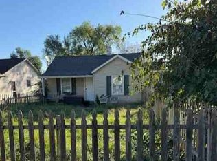 1107 14th St, Silvis, IL 61282