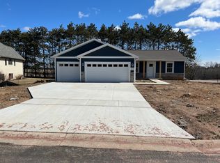 1555 Rotary St, Waupaca, WI 54981