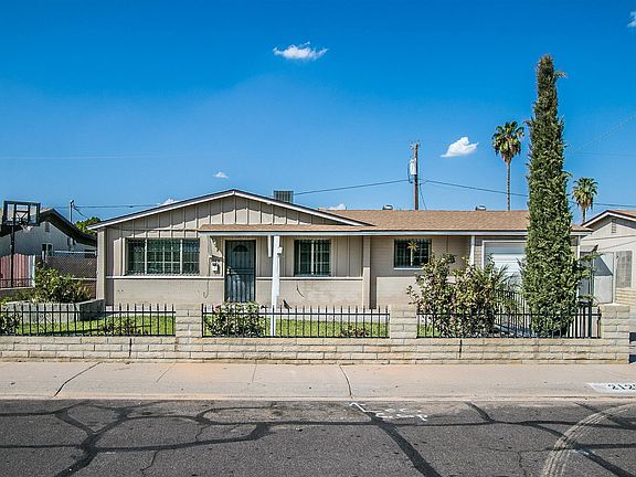 2nd image of 2122 W Poinsettia Dr