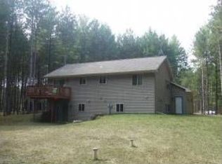 7711 Circle Dr, Waupaca, WI 54981