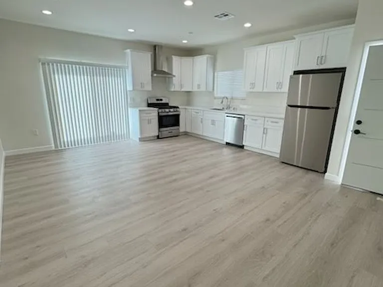7317 -7321 Garden Grove Avenue — Photo 99