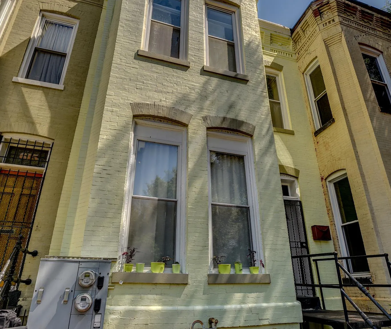 P Street NW, Washington — Photo 1