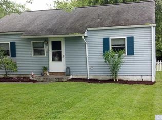 114 Kings Rd, Coxsackie, NY 12051