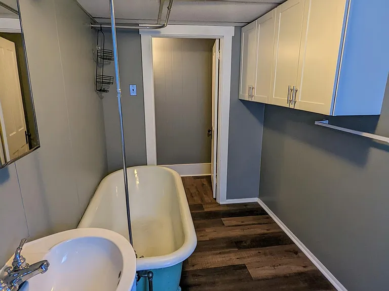 155 Queen St #3 — Photo 14