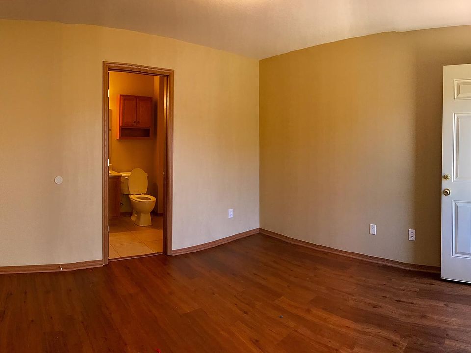 2nd image of 420 E Asher Ct
