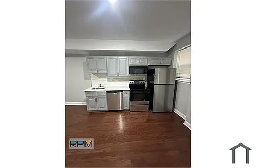 1228 N Spring St Photo 1