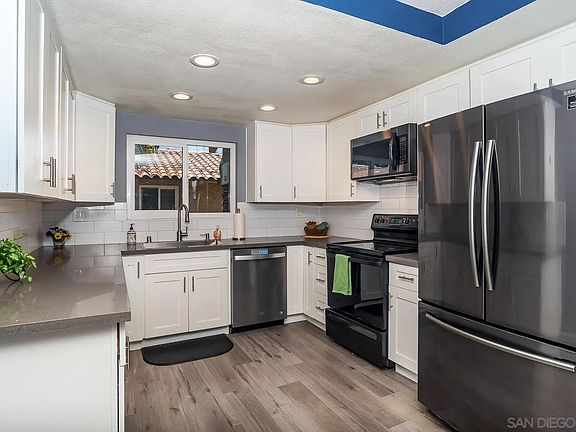 2nd image of 6019 Rancho Mission Rd Unit 201