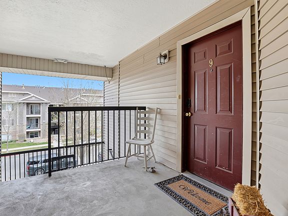 3rd image of 8083 N Ridge Loop E APT I9