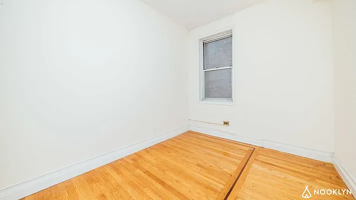 Rented by Nooklyn NYC LLC | media 9
