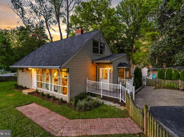 401 Cedar Ln, Rockville, MD 20851