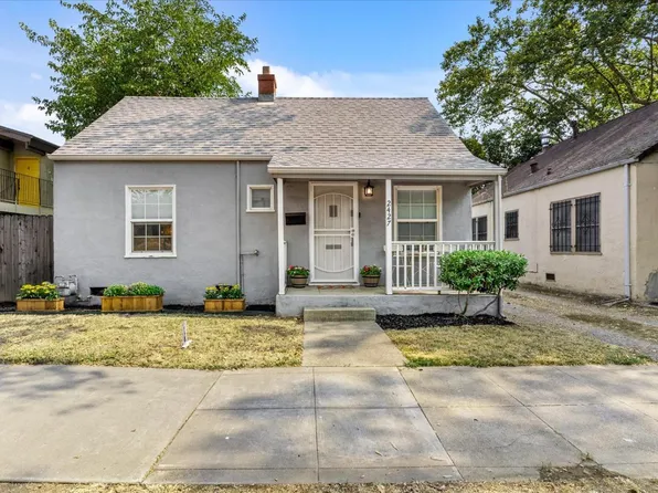 2427 W St, Sacramento, CA 95818