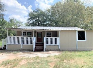 15 White Oak Ln, Shepherd, TX 77371