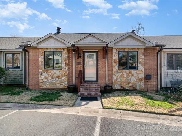1112 Hanford Pl NW, Concord, NC 28027