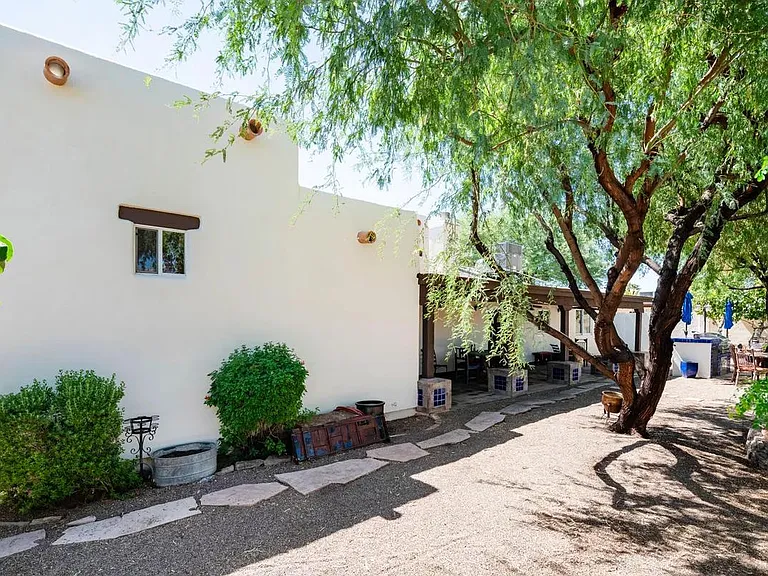 5312 E Ludlow Dr — Photo 48