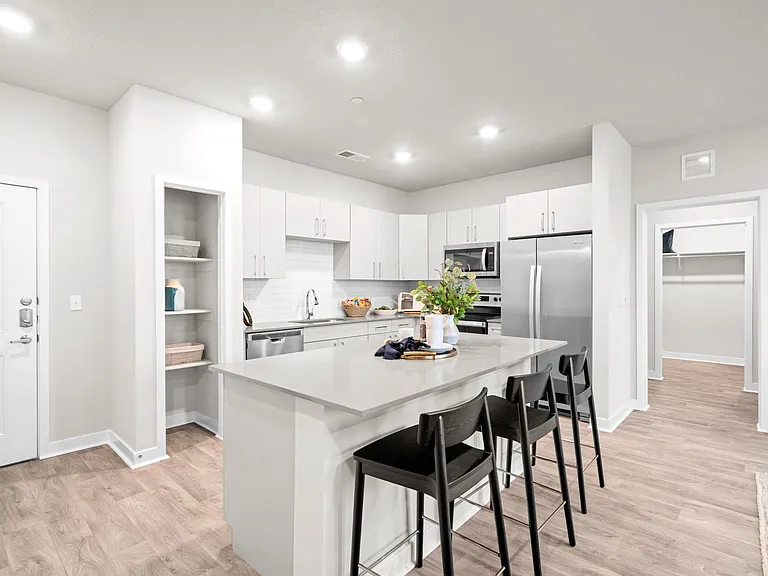 Northshore Apartments — Photo 22