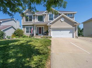 2117 NW Parkridge Dr, Ankeny, IA 50023