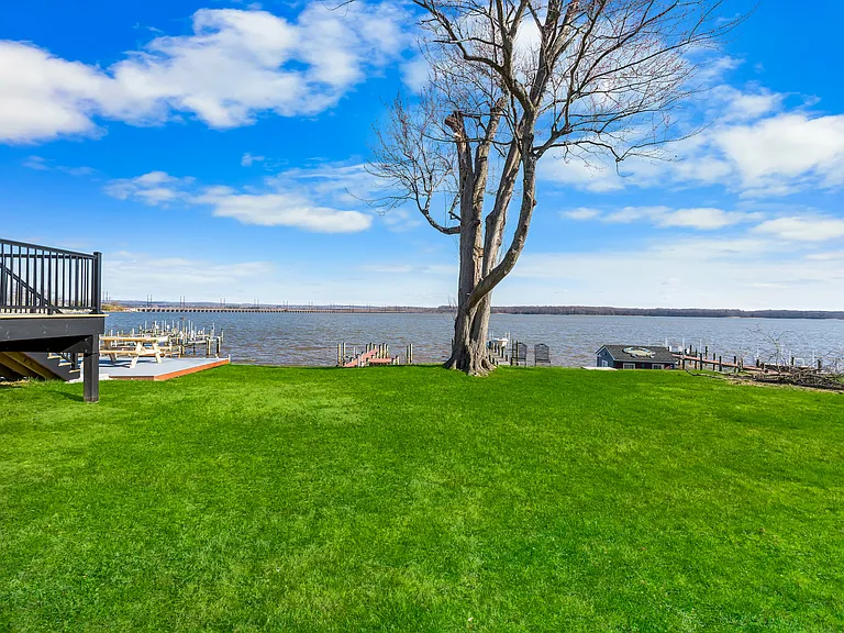 7214 Greenbank Rd — Photo 48