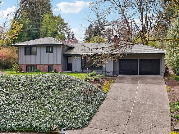2nd image of 790 Briercliff Ln