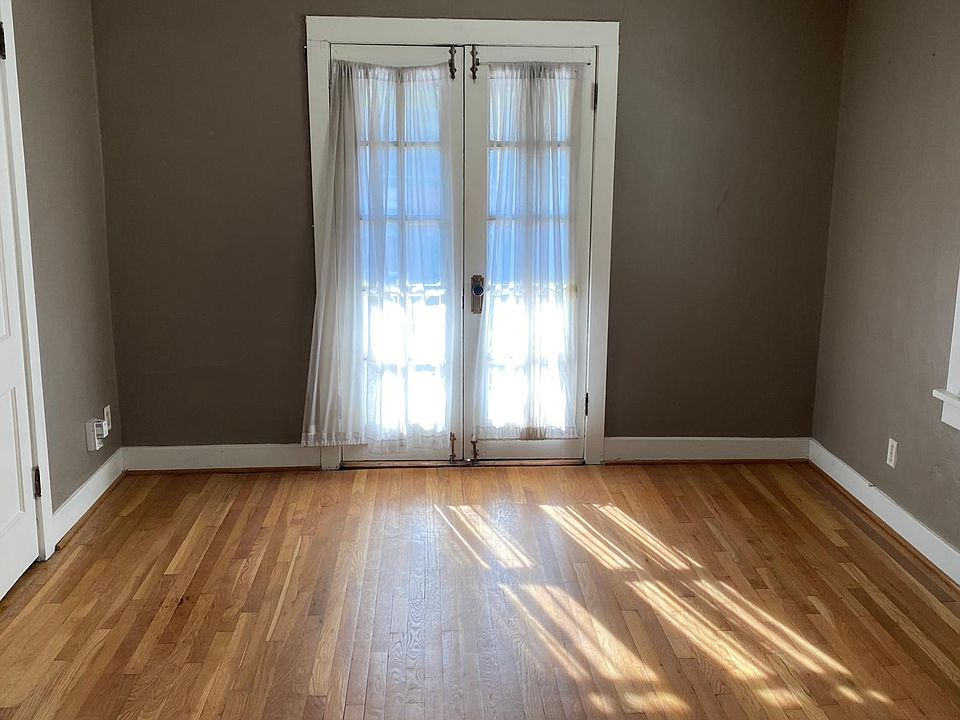 1st image of 4419 Holly St APT 2N