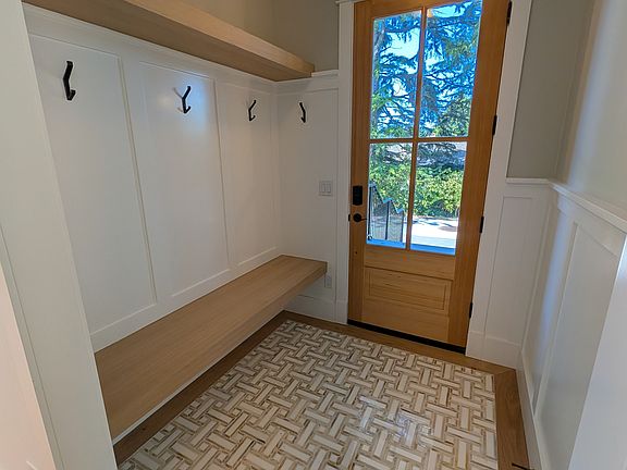 5th image of 3941 W Barrett Ln