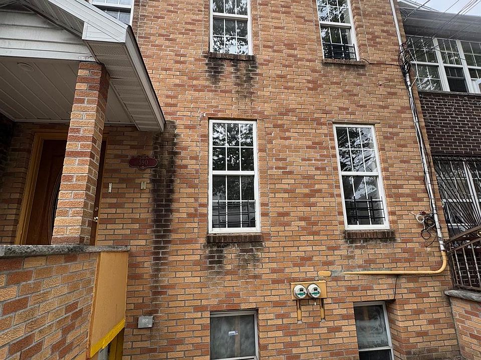 1st image of 590 Elton Street