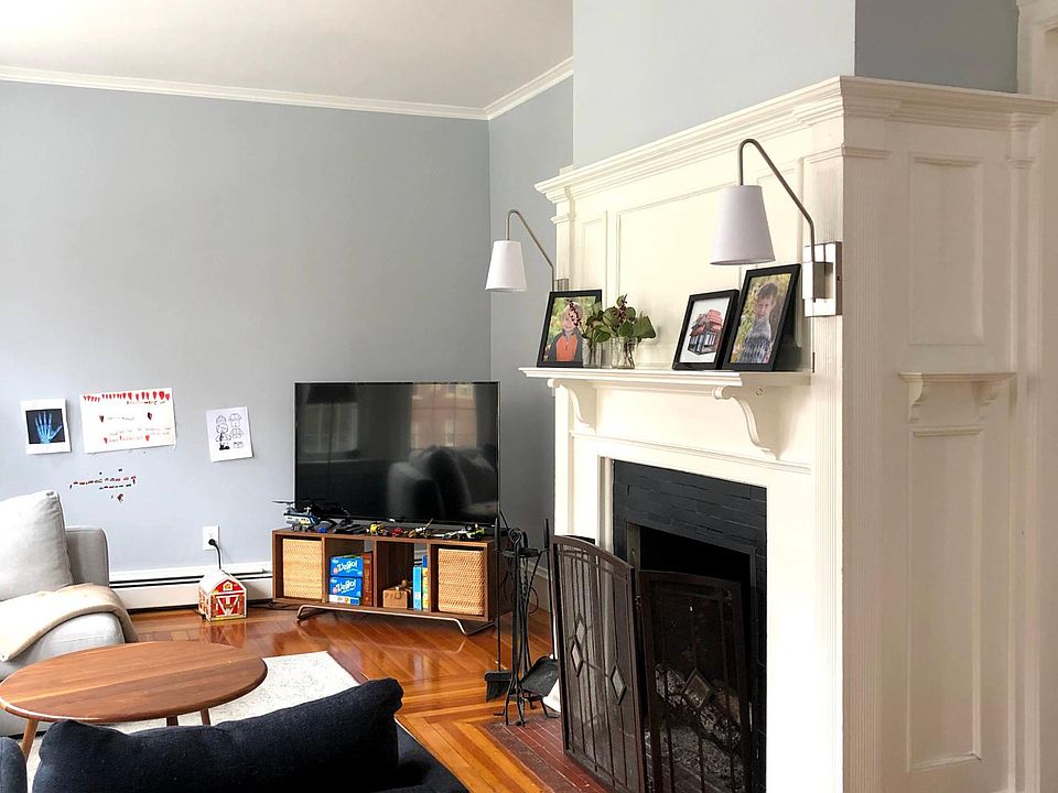 1st image of 515 Angell St