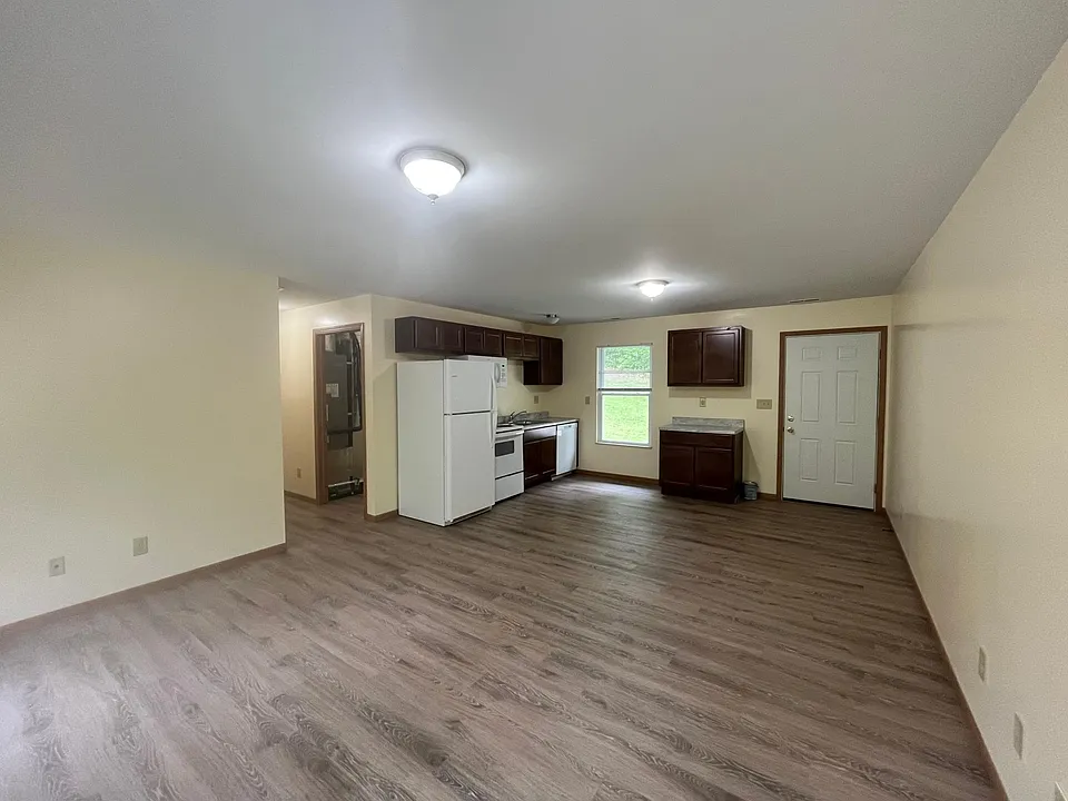 8227 Tollgate Rd #2