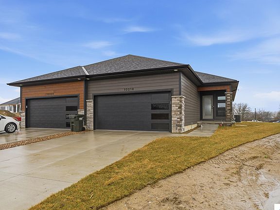 2nd image of 10200 Hascall Cir