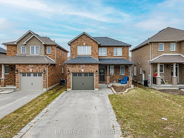 82 Nathan Cres — Photo 3