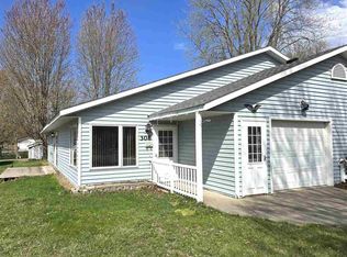 308 N Renville St, Winthrop, MN 55396