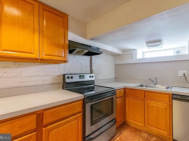 3510 Lancaster Ave #1B — Photo 2